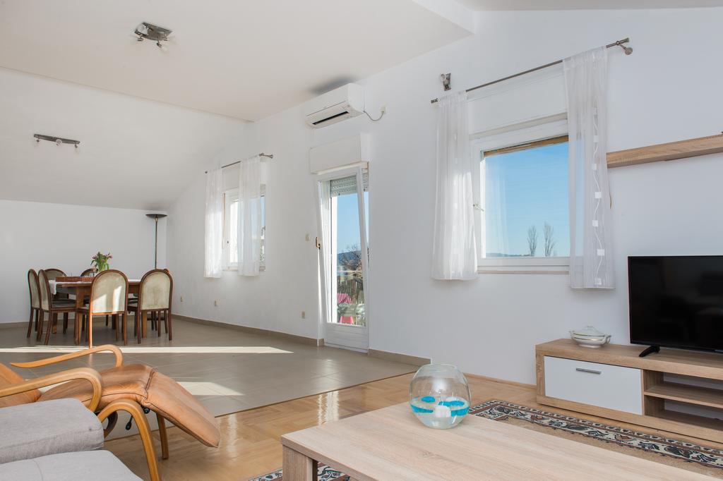 Apartments Rose Kaštela 外观 照片
