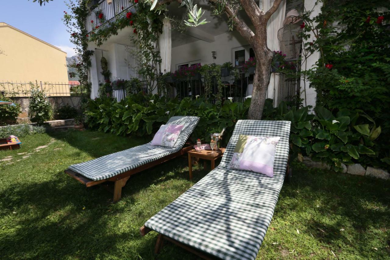 Apartments Rose Kaštela 外观 照片