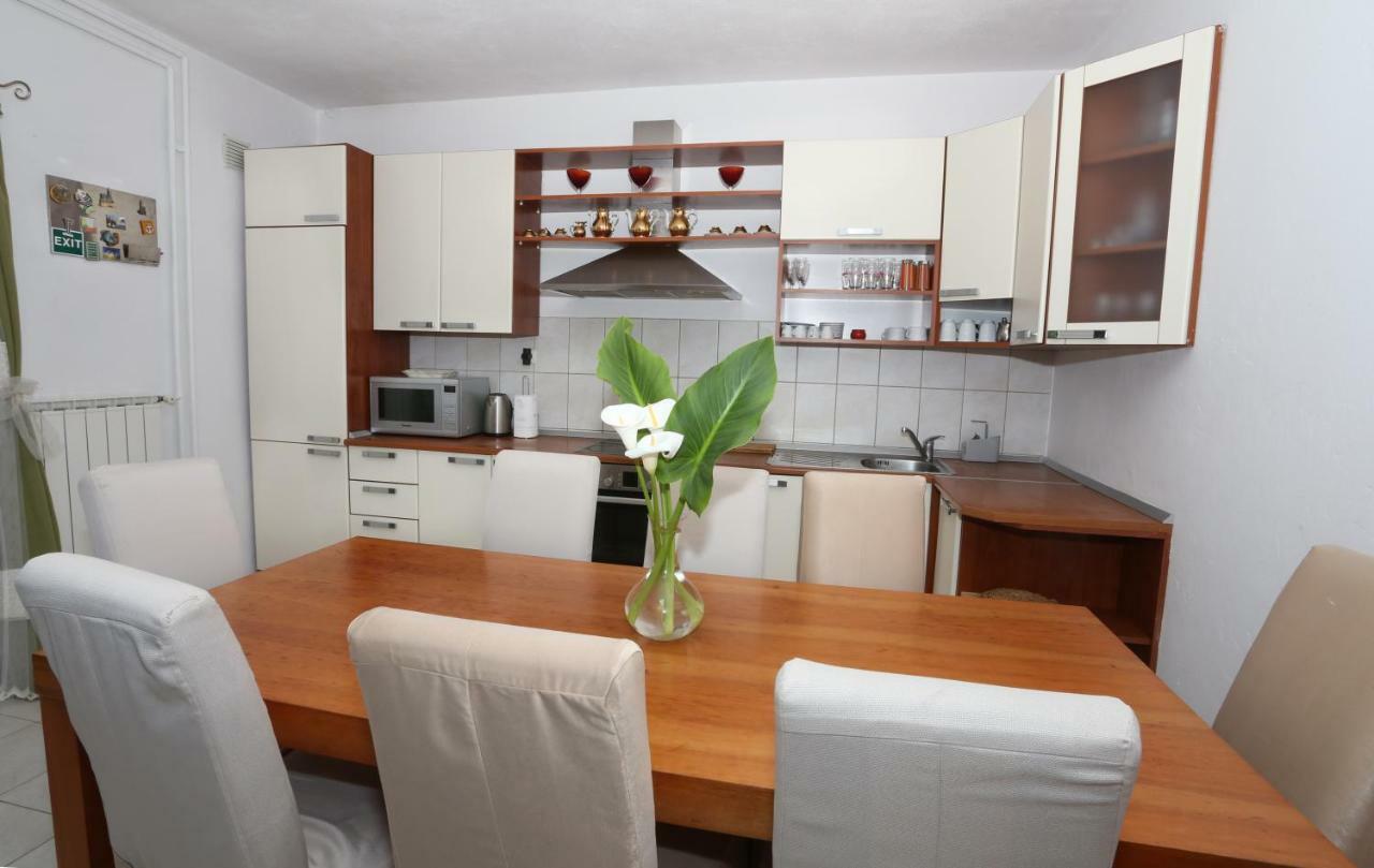 Apartments Rose Kaštela 外观 照片