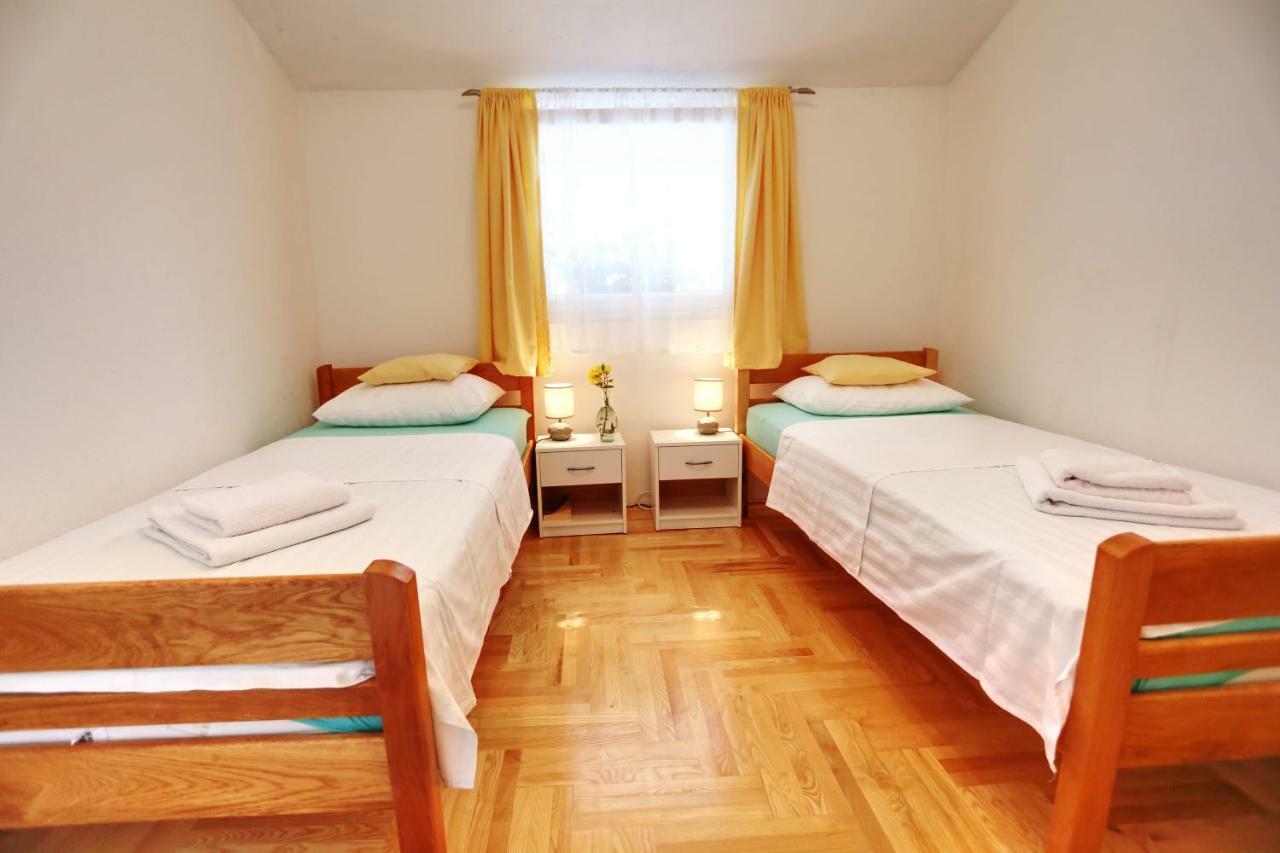 Apartments Rose Kaštela 外观 照片